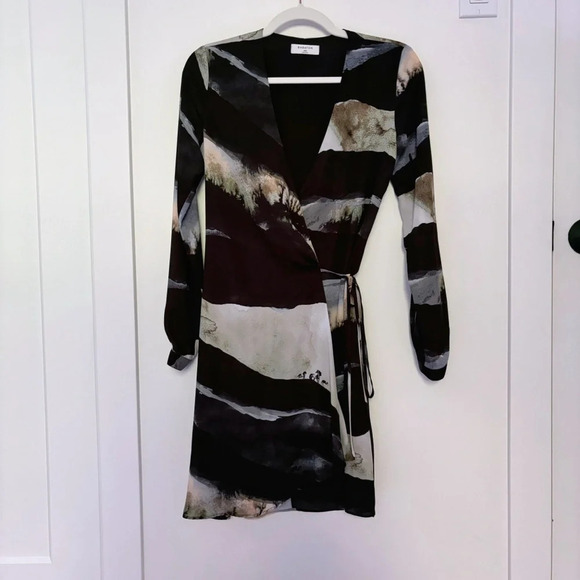 Aritzia Babaton Wallace Horse Printed Long  Sleeve Wrap Dress XXS Fall Cowgirl - Picture 2 of 8